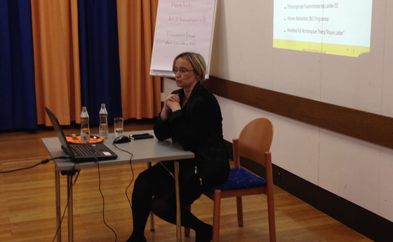 Beate Zechmeister, Frauenbeauftragte des Landes OÖ im Linzer Haus der Frau