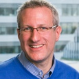 Dr. Stefan Giljum